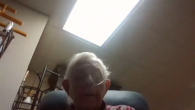 bootlegmanz online show from March 24, 4:45 pm