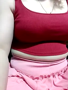 Snapshot of Tuo8702 chatting on March 14, 5:24 pm Tuo8702 online show from March 14, 5:24 pm