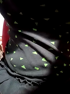 Snapshot of Tuo8702 chatting on March 20, 5:36 pm Tuo8702 online show from March 20, 5:36 pm