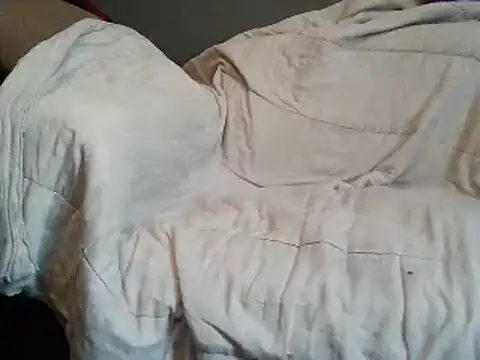 Snapshot of SmallGoodNutts chatting on February 3, 10:58 am SmallGoodNutts online show from February 3, 10:58 am