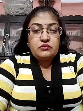 Snapshot of LAVERNIYA_ chatting on December 23, 1:13 pm LAVERNIYA  online show from December 23, 1:13 pm