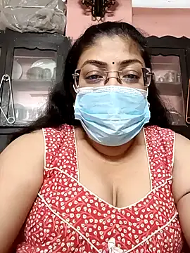 Snapshot of LAVERNIYA_ chatting on December 24, 7:11 pm LAVERNIYA  online show from December 24, 7:11 pm