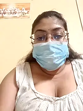 Snapshot of LAVERNIYA_ chatting on December 29, 2:42 pm LAVERNIYA  online show from December 29, 2:42 pm
