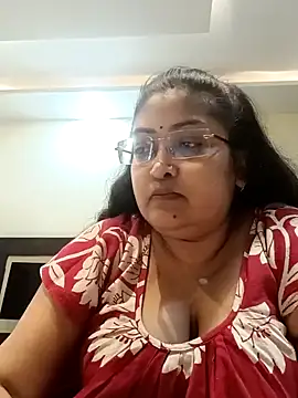 Snapshot of LAVERNIYA_ chatting on January 1, 2:52 pm LAVERNIYA  online show from January 1, 2:52 pm
