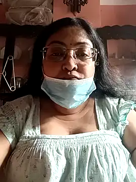 Snapshot of LAVERNIYA_ chatting on January 13, 8:47 am LAVERNIYA  online show from January 13, 8:47 am