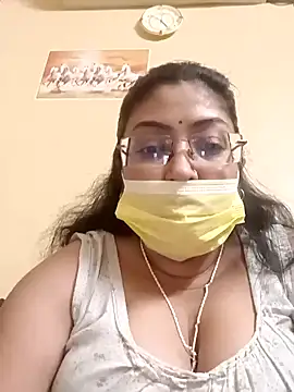 Snapshot of LAVERNIYA_ chatting on January 17, 11:27 am LAVERNIYA  online show from January 17, 11:27 am