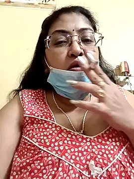 Snapshot of LAVERNIYA_ chatting on January 28, 1:38 pm LAVERNIYA  online show from January 28, 1:38 pm
