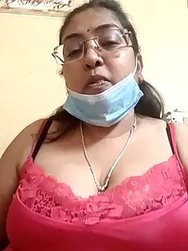 Snapshot of LAVERNIYA_ chatting on February 15, 2:33 pm LAVERNIYA  online show from February 15, 2:33 pm