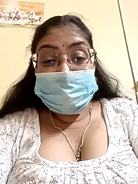 Snapshot of LAVERNIYA_ chatting on March 3, 12:27 pm LAVERNIYA  online show from March 3, 12:27 pm