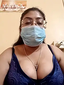 Snapshot of LAVERNIYA_ chatting on March 7, 5:08 am LAVERNIYA  online show from March 7, 5:08 am