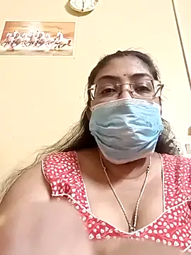 Snapshot of LAVERNIYA_ chatting on March 19, 12:34 pm LAVERNIYA  online show from March 19, 12:34 pm