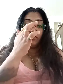 Snapshot of LAVERNIYA_ chatting on September 12, 11:10 am LAVERNIYA  online show from September 12, 11:10 am