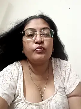 Snapshot of LAVERNIYA_ chatting on September 19, 3:30 am LAVERNIYA  online show from September 19, 3:30 am