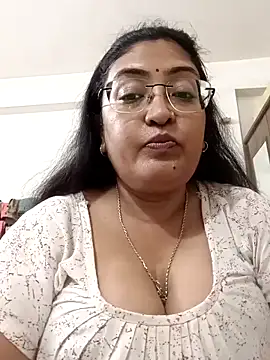 Snapshot of LAVERNIYA_ chatting on September 26, 5:06 pm LAVERNIYA  online show from September 26, 5:06 pm