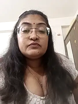 Snapshot of LAVERNIYA_ chatting on October 14, 12:50 pm LAVERNIYA  online show from October 14, 12:50 pm