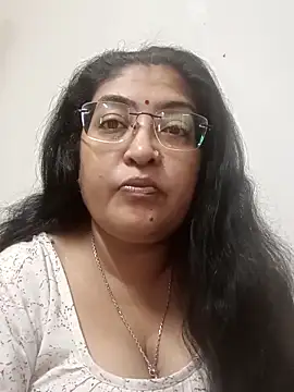 Snapshot of LAVERNIYA_ chatting on October 15, 6:35 am LAVERNIYA  online show from October 15, 6:35 am