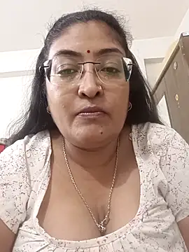 Snapshot of LAVERNIYA_ chatting on October 16, 12:39 pm LAVERNIYA  online show from October 16, 12:39 pm