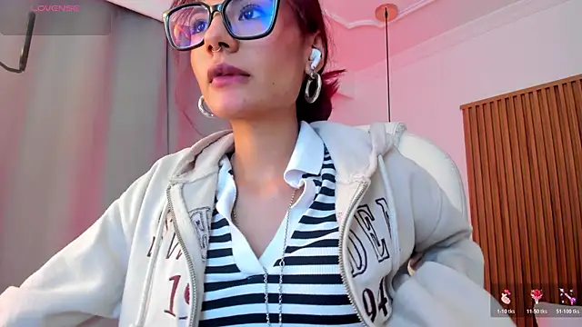 sophiecherry  online show from November 21, 8:40 pm