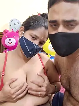 IND COUPLE1 online show from February 26, 6:54 pm