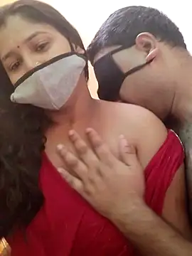 IND COUPLE1 online show from March 18, 6:05 am