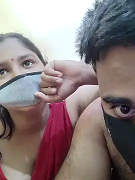 IND COUPLE1 online show from April 13, 5:46 am