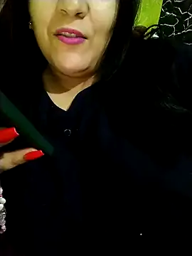 Snapshot of DALO3A85 chatting on January 21, 10:19 pm DALO3A85 online show from January 21, 10:19 pm