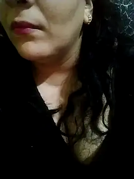 Snapshot of DALO3A85 chatting on January 30, 4:34 pm DALO3A85 online show from January 30, 4:34 pm