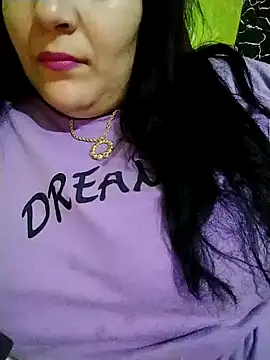 Snapshot of DALO3A85 chatting on February 25, 9:24 pm DALO3A85 online show from February 25, 9:24 pm