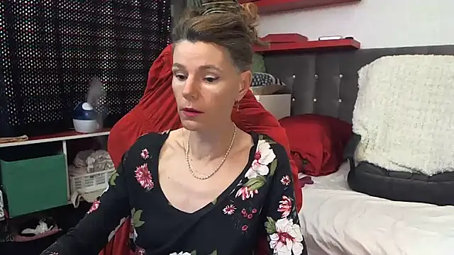 kellyterapy online show from February 15, 12:37 am