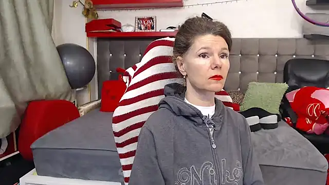 kellyterapy online show from February 4, 6:14 pm