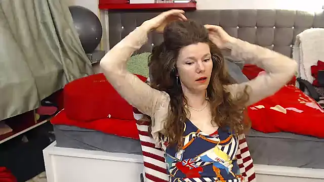 kellyterapy online show from April 9, 10:26 pm