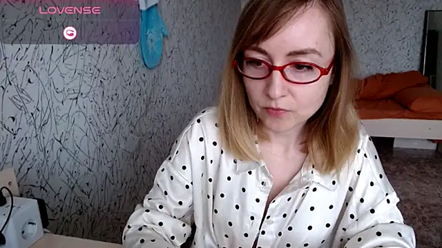 Snapshot of Athena_Richards chatting on May 24, 9:36 am Athena Richards online show from May 24, 9:36 am