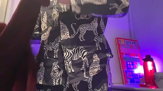 Snapshot of StarrMan99 chatting on December 26, 8:11 pm StarrMan99 online show from December 26, 8:11 pm