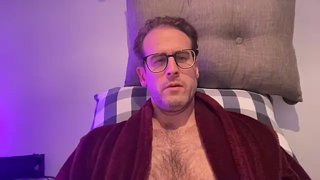 Snapshot of StarrMan99 chatting on December 27, 7:46 pm StarrMan99 online show from December 27, 7:46 pm