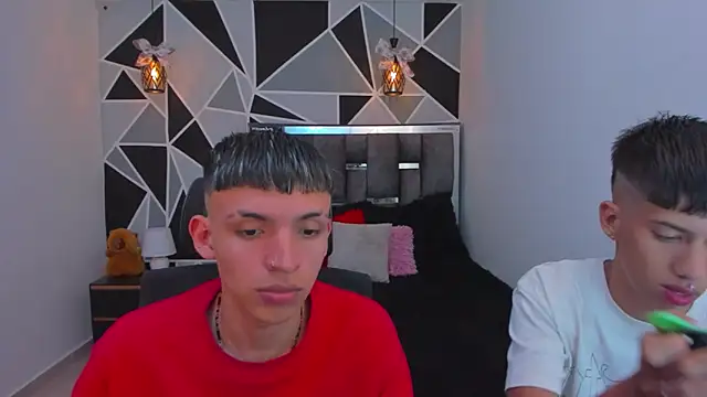 Juan Nd Steven online show from February 9, 11:53 pm