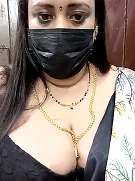 ashikaa r online show from January 3, 9:15 pm