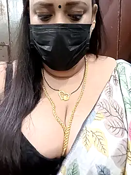 ashikaa r online show from January 7, 9:03 pm