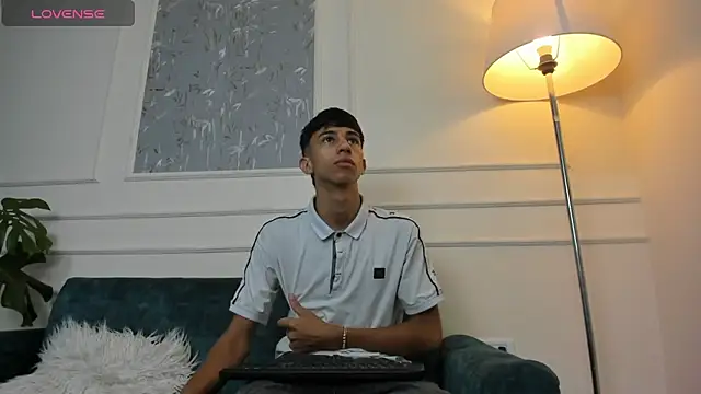Lucian Davi online show from February 3, 12:14 pm