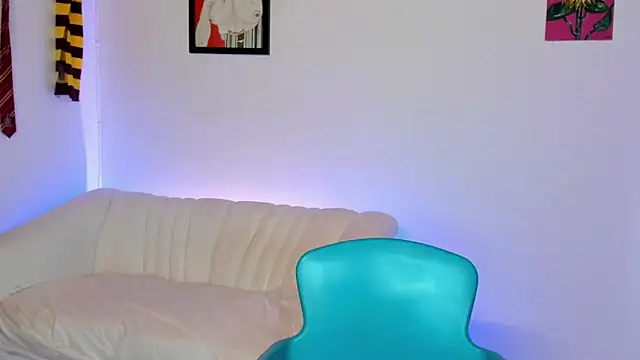 Snapshot of LiahDiaz chatting on November 30, 7:40 pm LiahDiaz online show from November 30, 7:40 pm