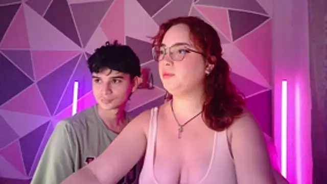 Snapshot of AndrewAnndCherry chatting on November 18, 10:36 pm AndrewAnndCherry online show from November 18, 10:36 pm