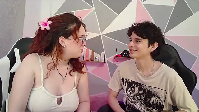 AndrewAnndCherry online show from April 10, 9:08 pm