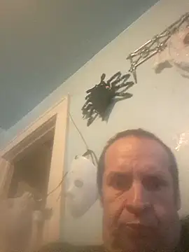 Snapshot of mcv131985 chatting on June 15, 10:12 pm mcv131985 online show from June 15, 10:12 pm