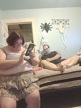 Snapshot of mcv131985 chatting on July 9, 2:37 am mcv131985 online show from July 9, 2:37 am