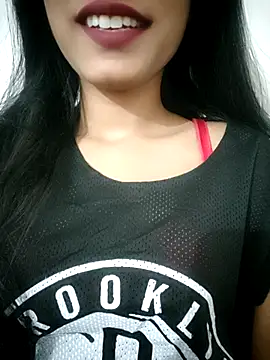 Snapshot of Hot_Goldengirl chatting on March 20, 9:15 am Hot Goldengirl online show from March 20, 9:15 am