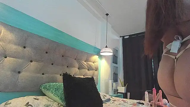 carofox89 online show from January 11, 2:25 pm