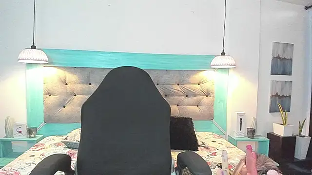 carofox89 online show from January 13, 1:49 pm