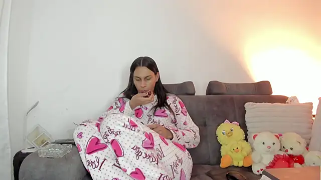  Isabelhaa online show from October 19, 12:00 am