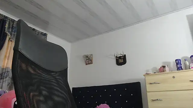 sweet cutetras22 online show from February 1, 11:43 am