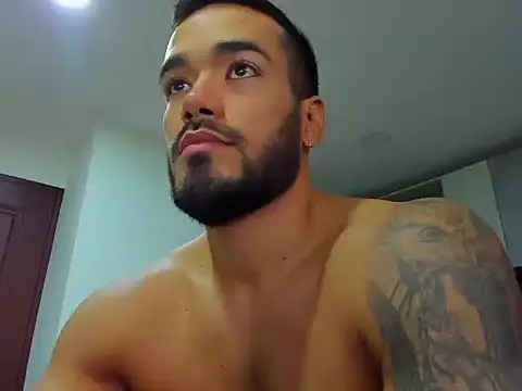 Snapshot of Alexander_Martines chatting on October 28, 10:23 pm Alexander Martines online show from October 28, 10:23 pm