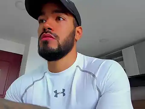 Snapshot of Alexander_Martines chatting on December 2, 8:15 pm Alexander Martines online show from December 2, 8:15 pm